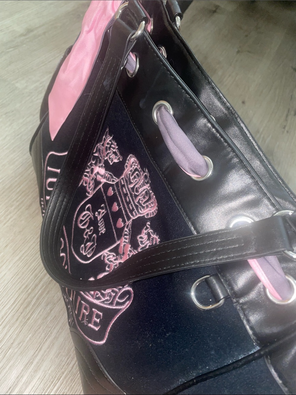 Black Handbag with Pink Accent | Juicy Couture Knock Off